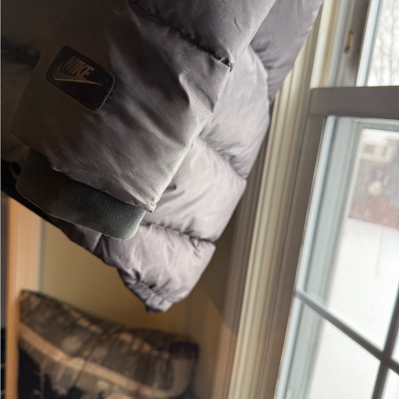 Nike Jacket - Picture 10 of 14